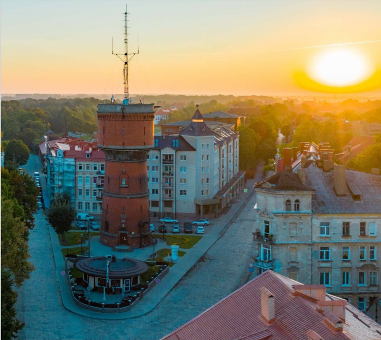 Черняховск до калининграда сколько км