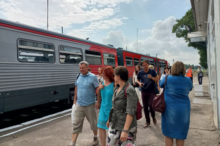 Электричка калининград балтийск расписание южный вокзал