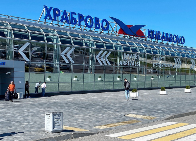 Табло прилета аэропорт храброво калининград